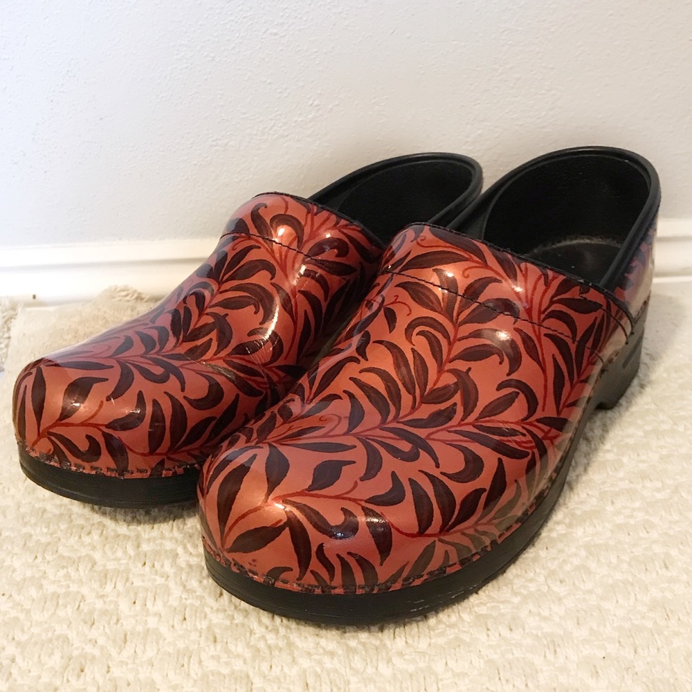 Dansko Patent Salmon Leaf Print Clogs